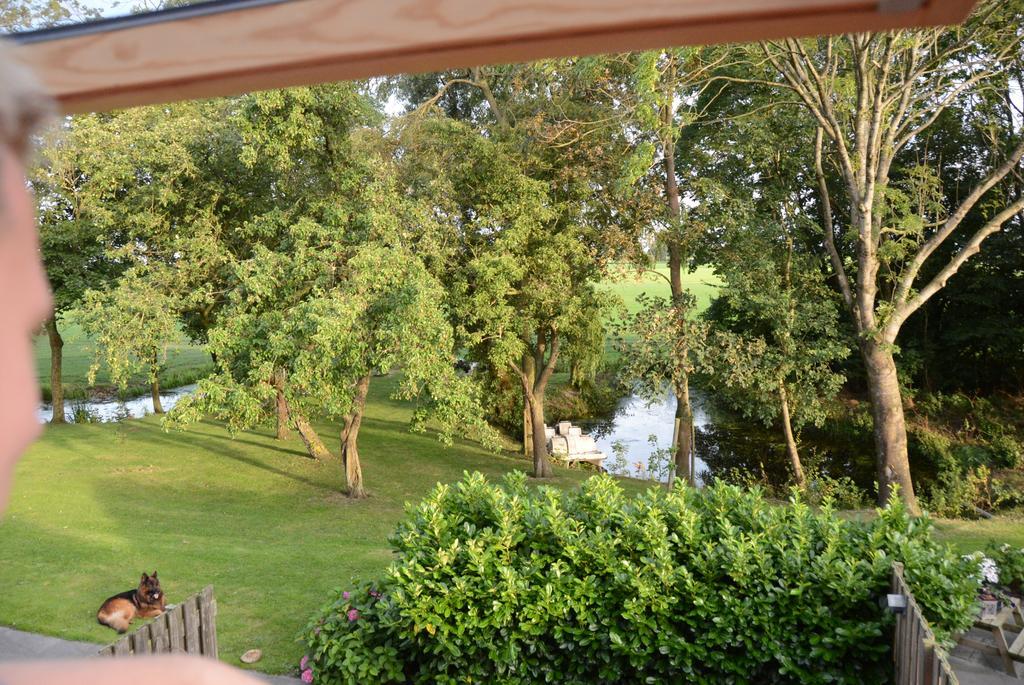 Appartementen Verhuur De Trijehoek Stiens Esterno foto