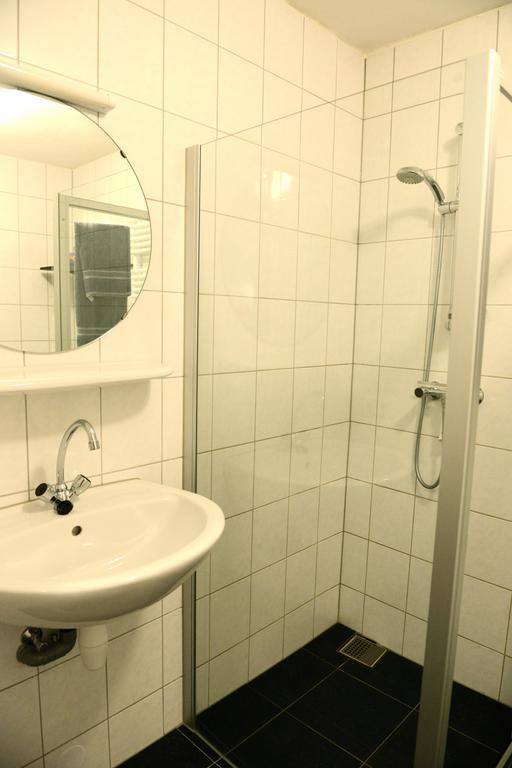Appartementen Verhuur De Trijehoek Stiens Esterno foto